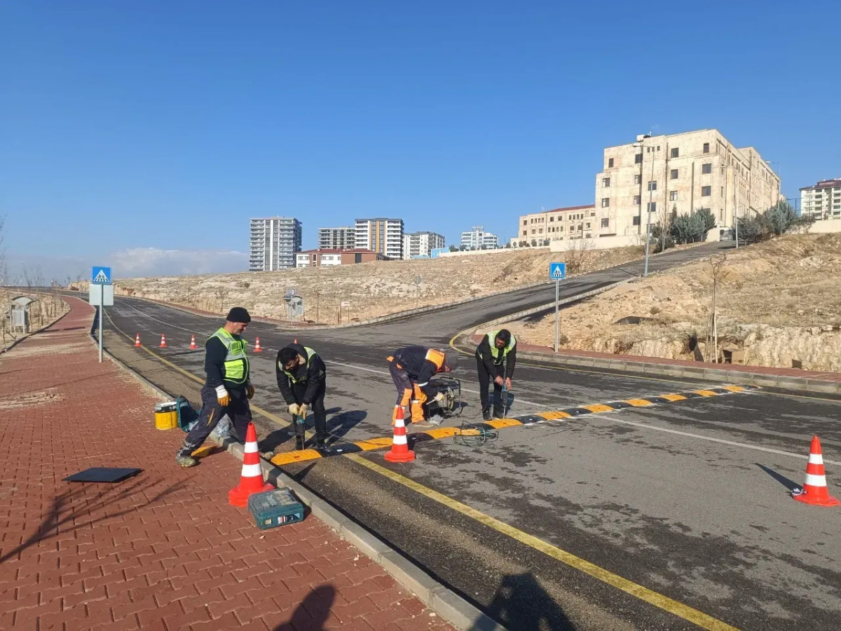 Mardin Büyükşehir Belediyesi, Artuklu İlçesinde Trafik Güvenliğini Artırıyor